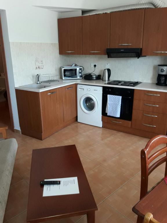 Yialos Apartments 皮斯索里 外观 照片